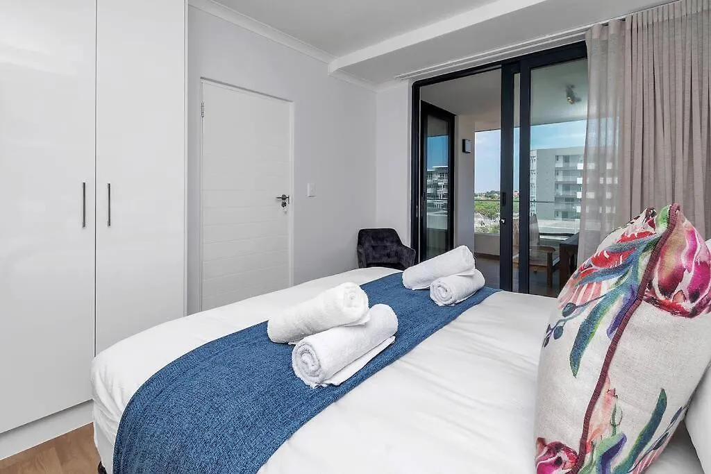 Rooftop With Breathtaking Views Of Table Mountain. Cape Town 0*,  South Africa